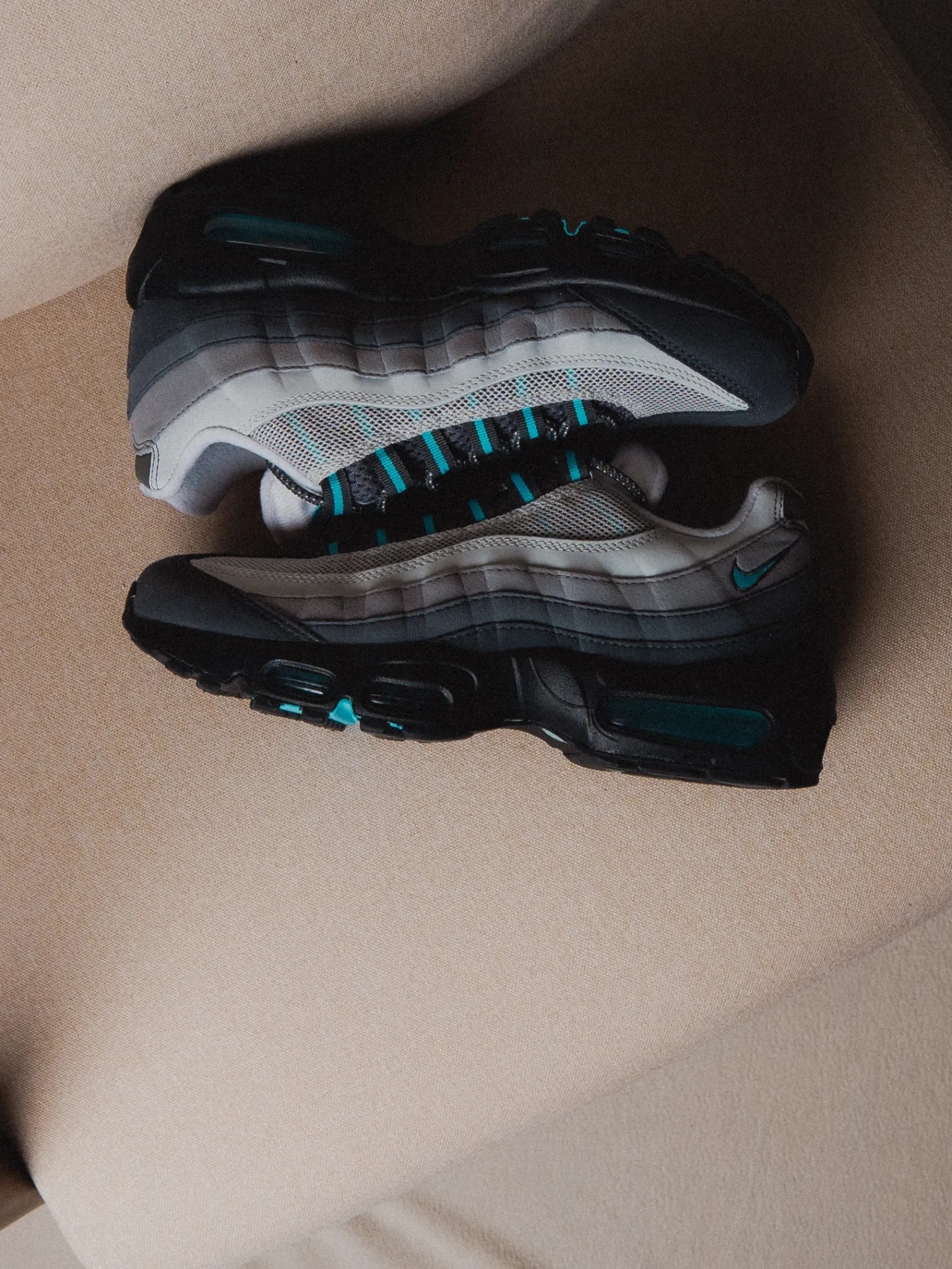 Custom Feed Website Nike Air Max 95