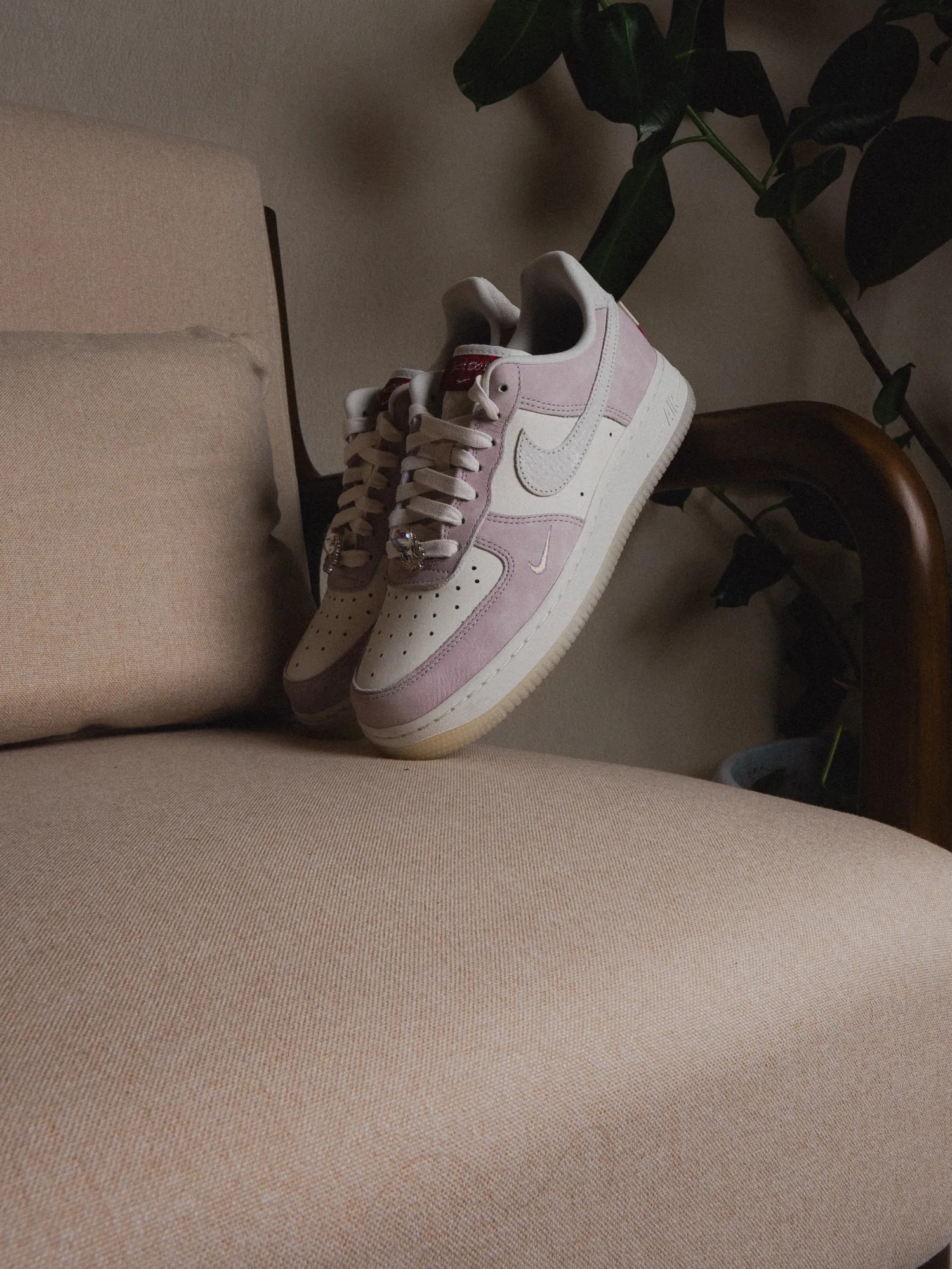 Custom Feed Website Nike Air Force 1