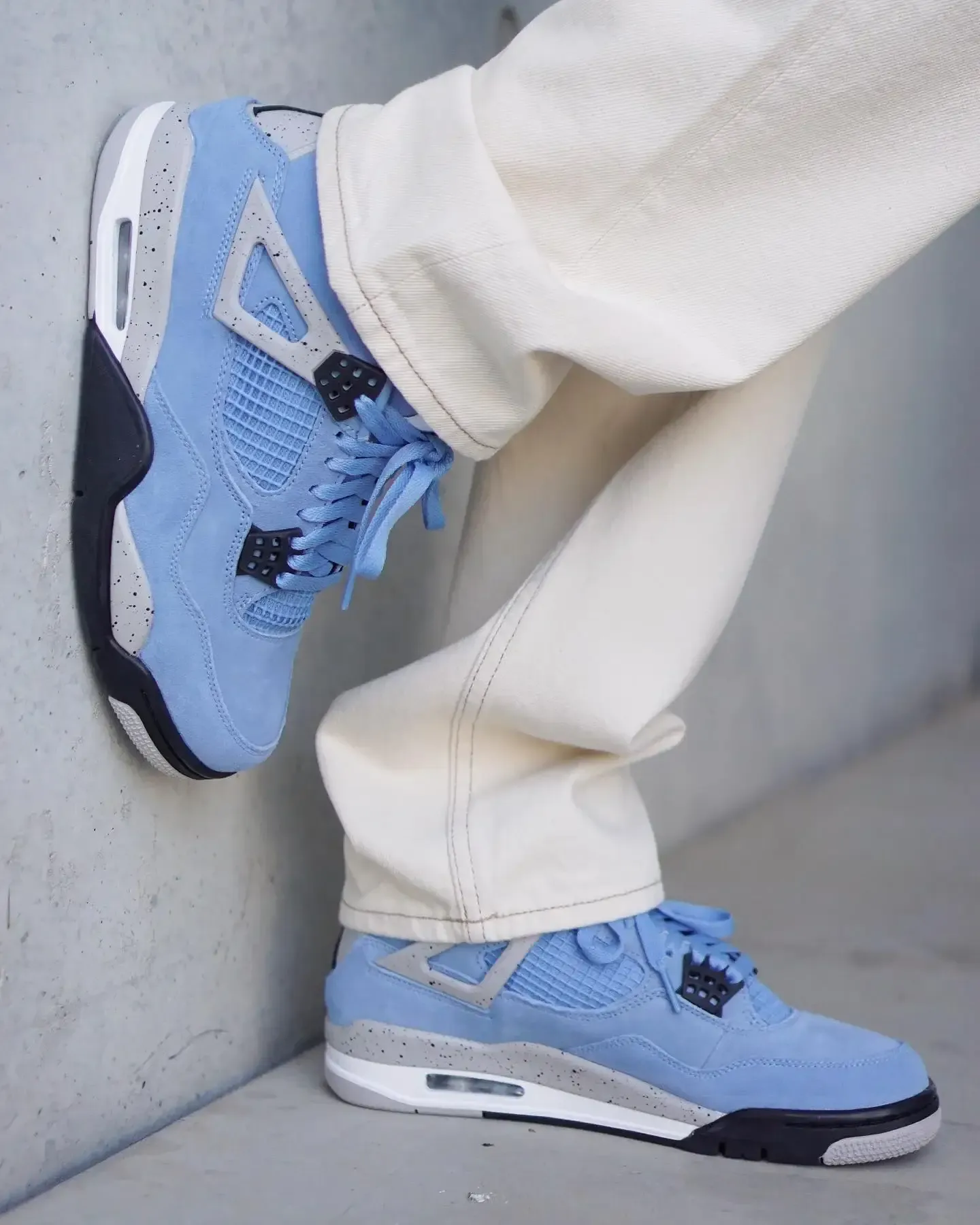 Nike Air Jordan 4 retro "Univversity Blue"