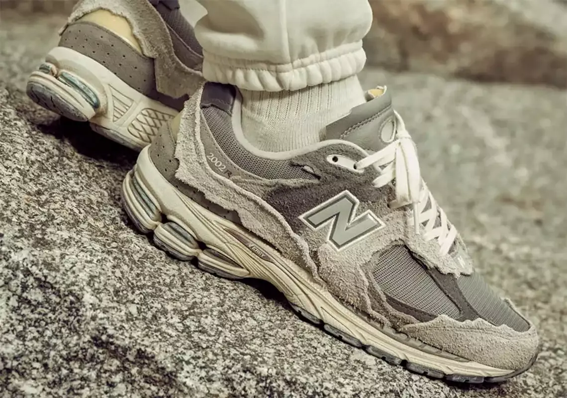 new-balance-2002R-modele