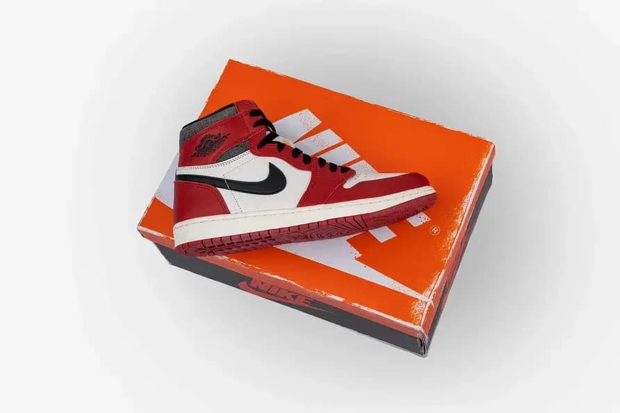 Air Jordan 1 High Retro Og Lost and Found DZ5485-612