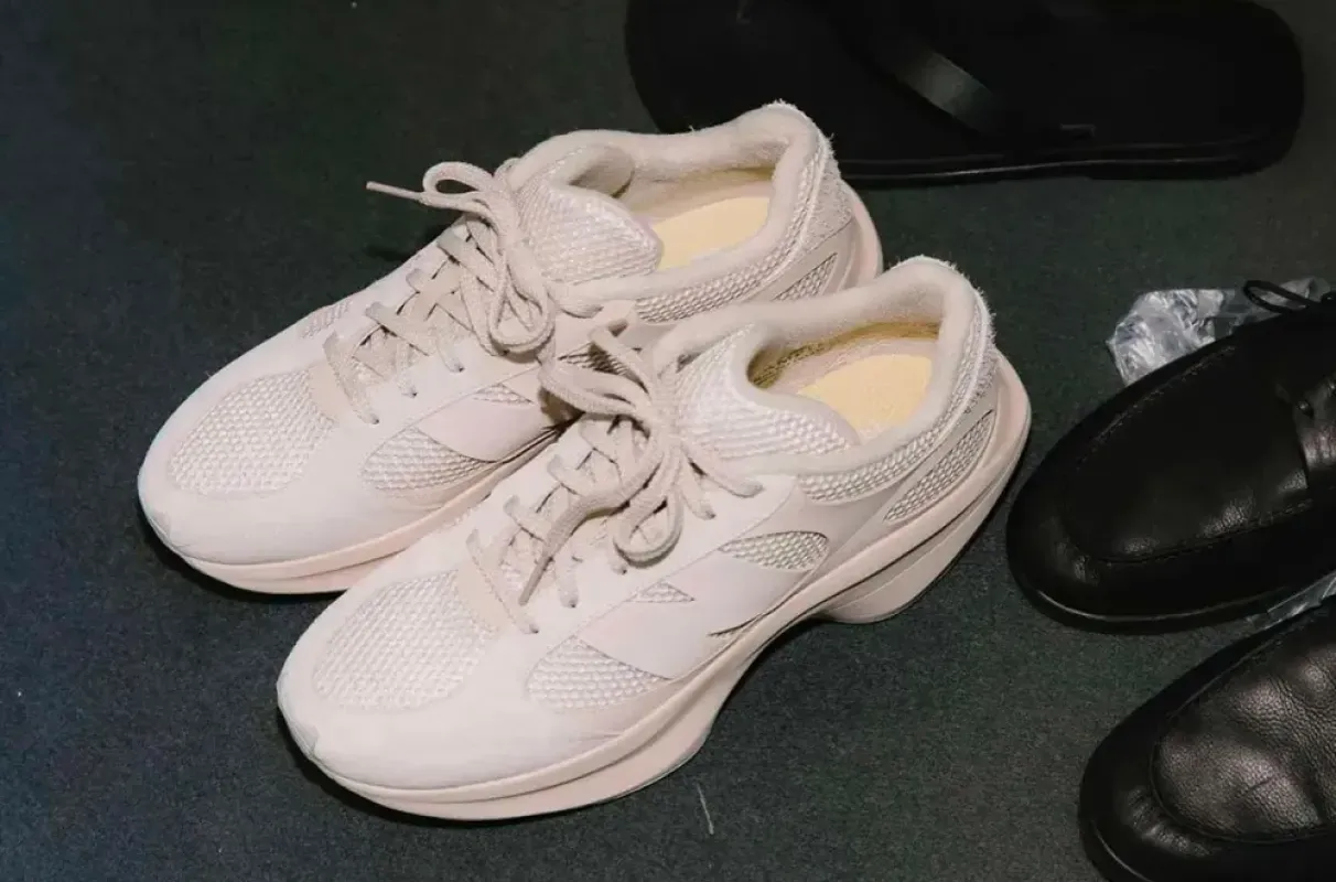 auralee new balance warped runner cream