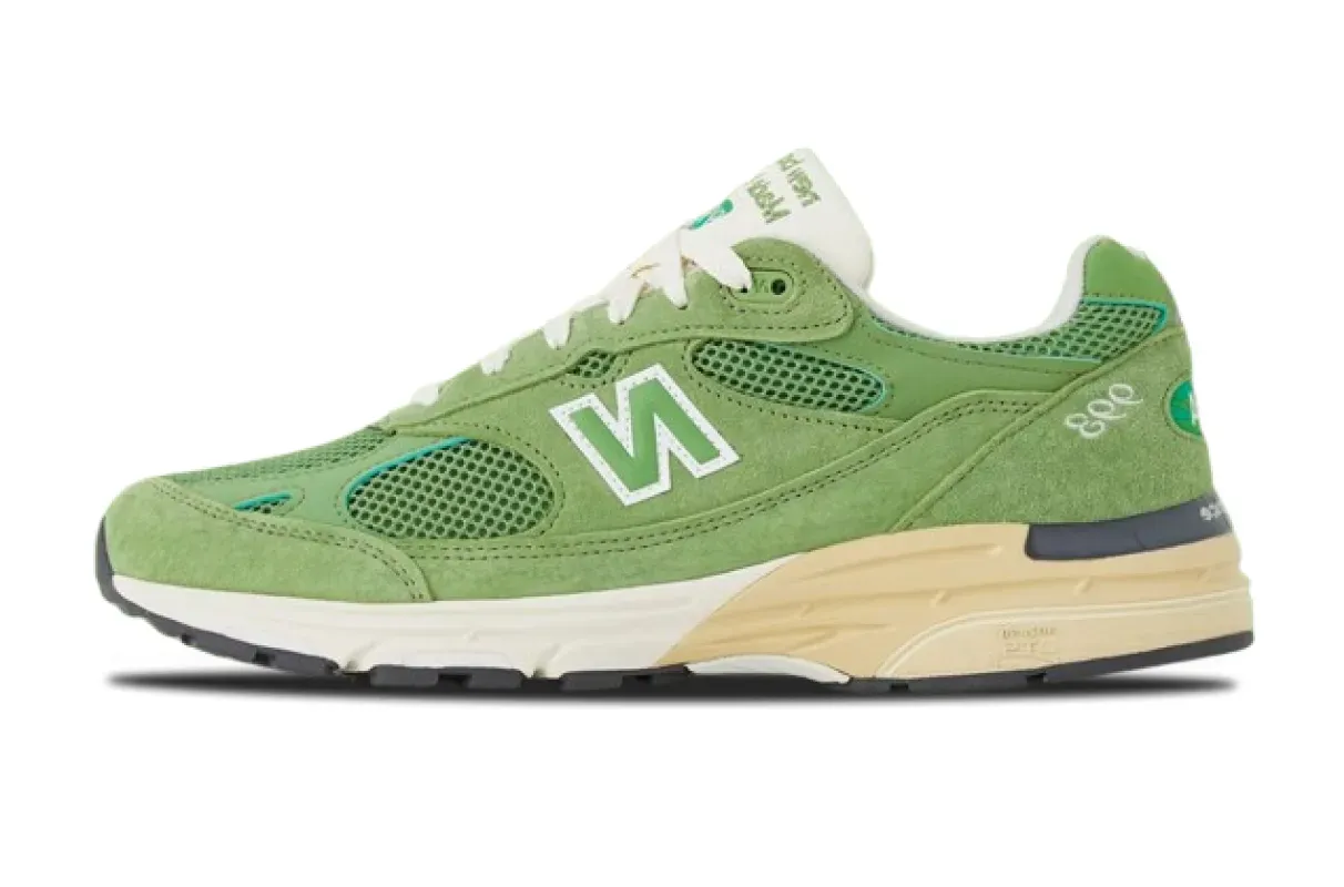 new balance 990v3 chive U993GW