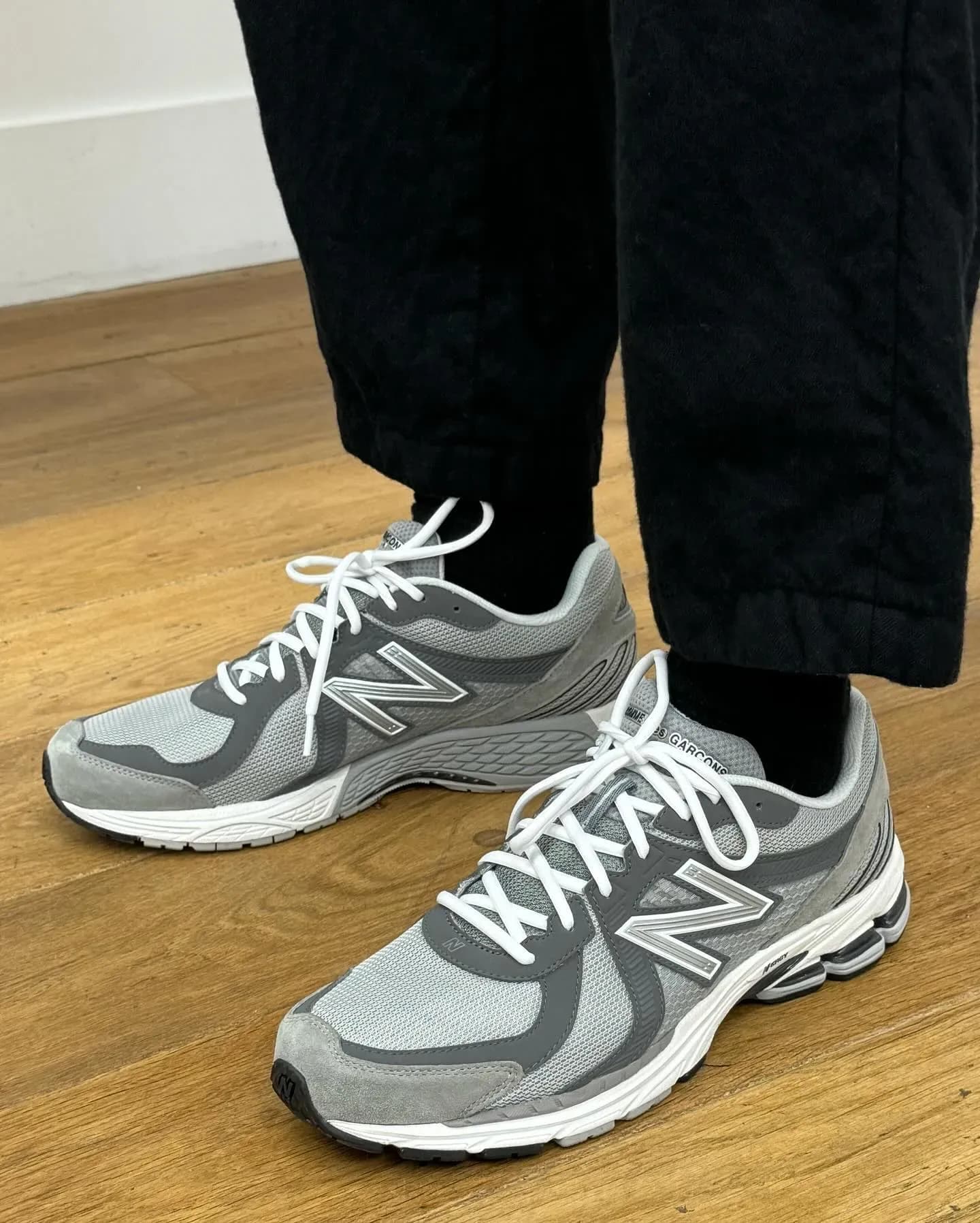 comme des garçons new balance 860-v2