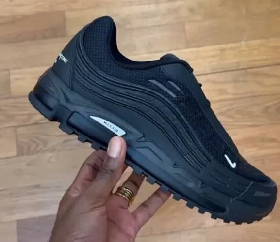comme-des-garcons-nike-air-max-tl-2.5-triple-black.webp