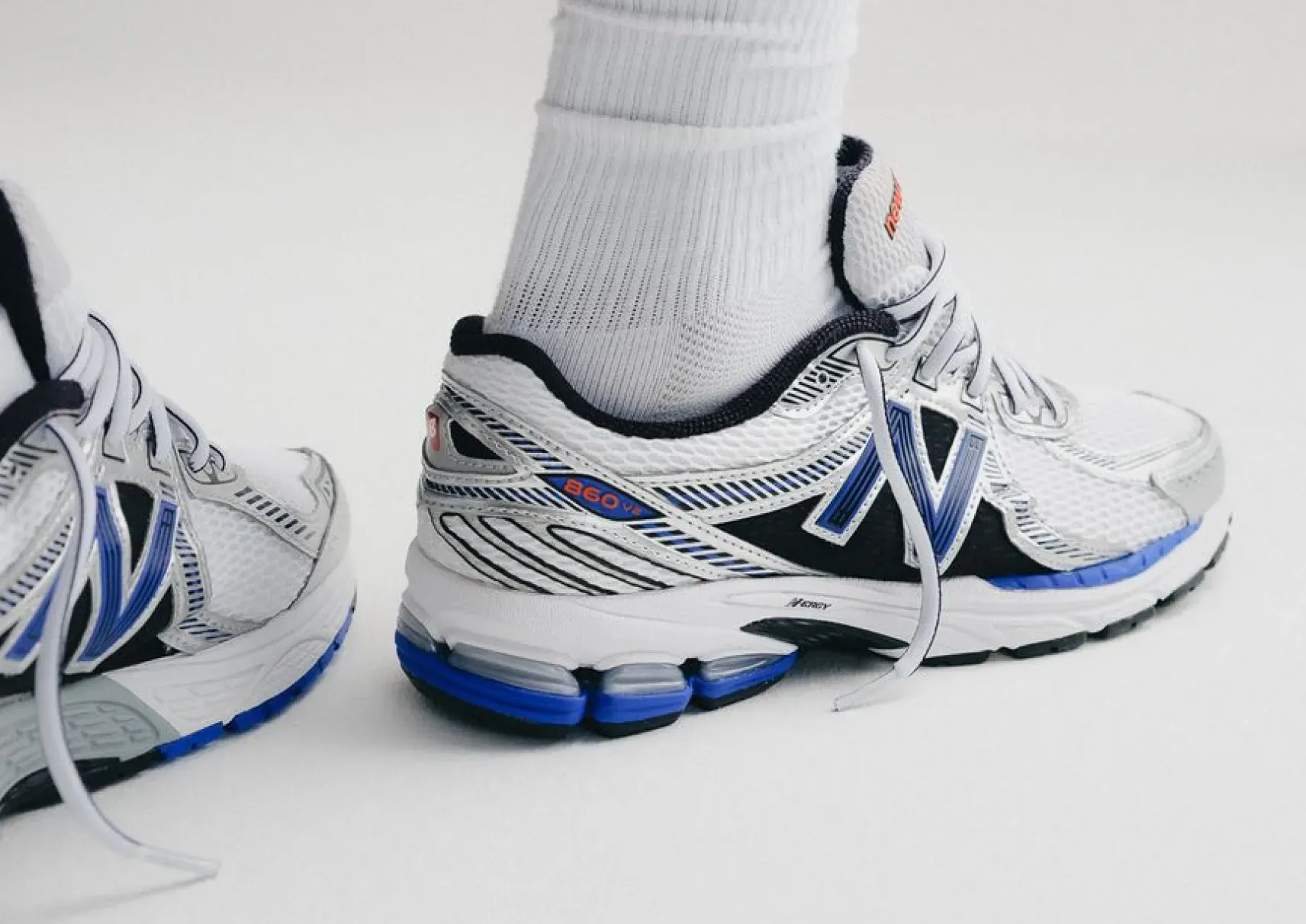 Sneakers Tendances 2023 New Balance 860V2