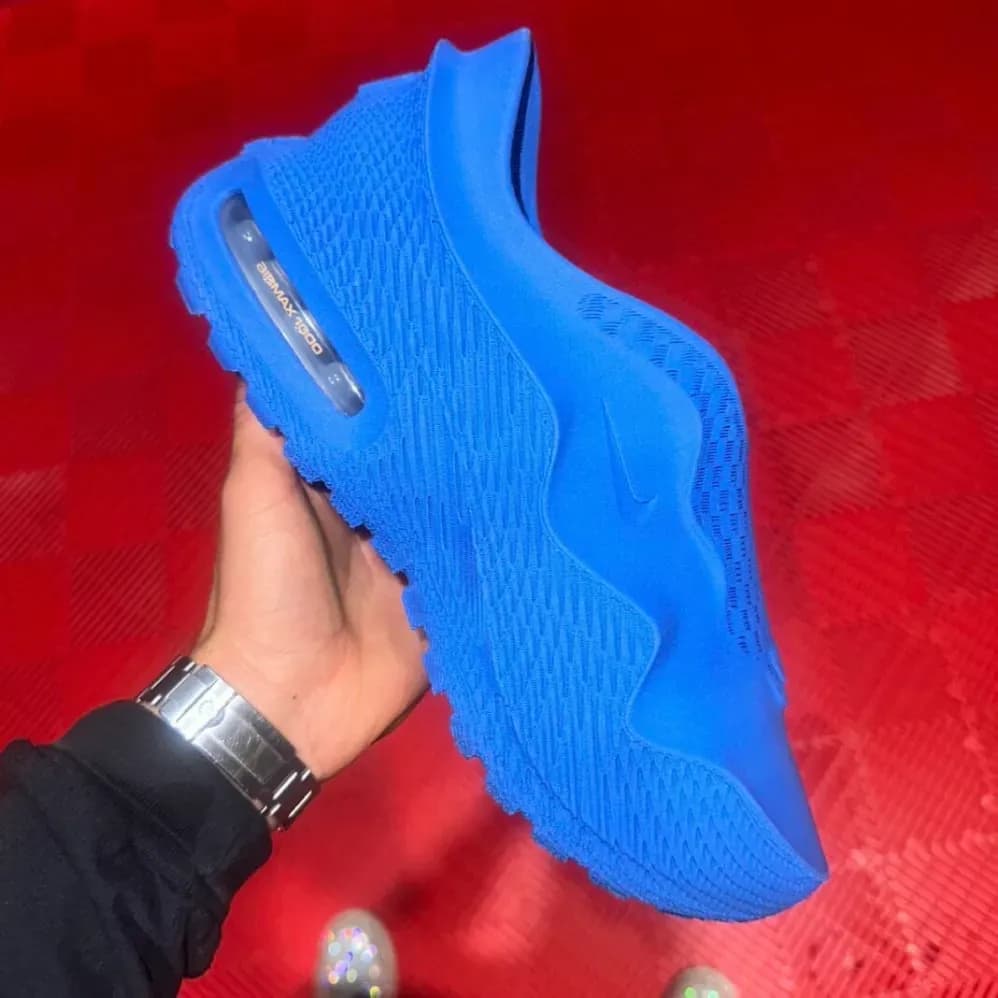media/Xwqe06Muuzzw/tmpnike-air-max-max-1000-blue.webp-2000x2000.webp