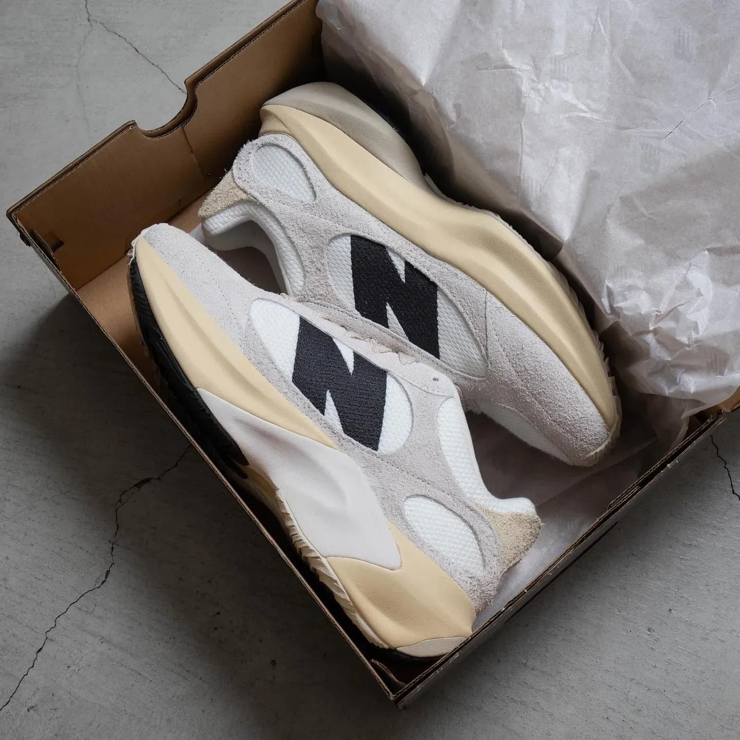 new balance warped runner sea salt UWRPDMOB