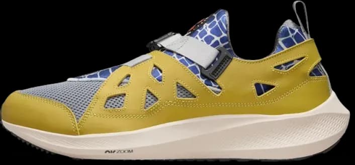 patta-nike-air-huarache-saffron-quartz-FJ4201-300.webp