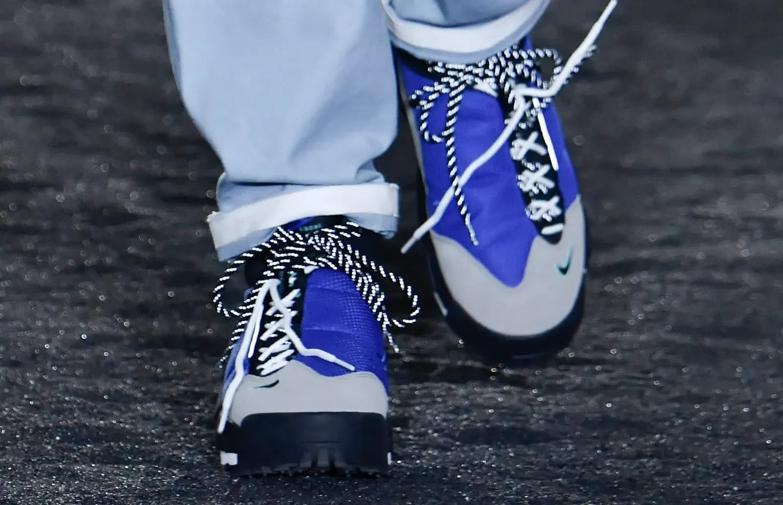 sacai nike footscape