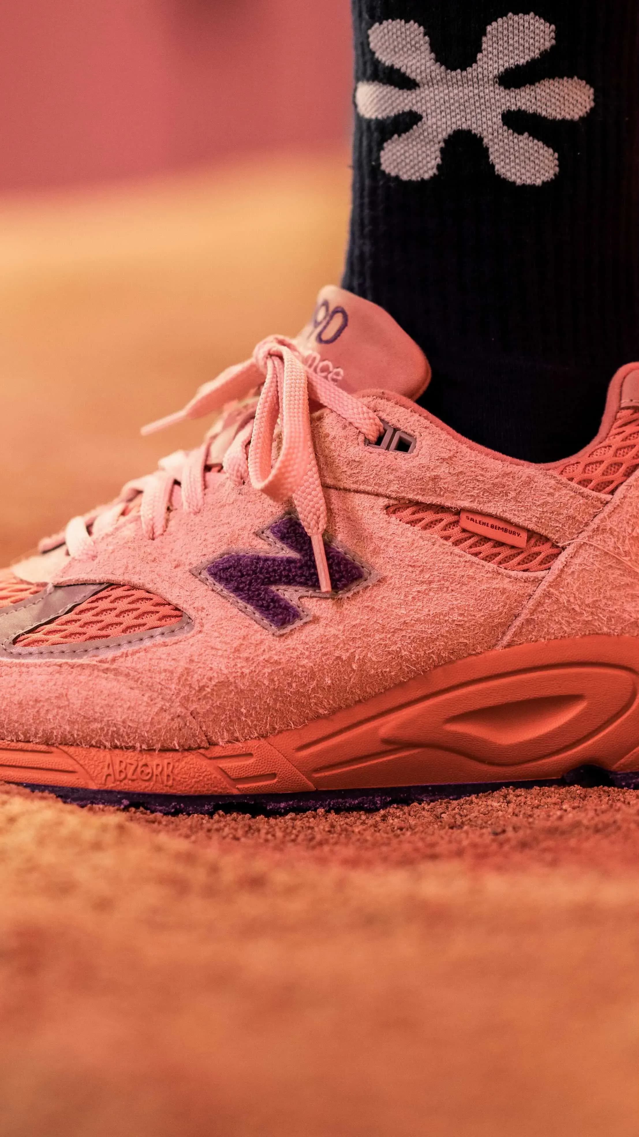 Salehe Bembury New Balance 990V2 Sand Be The Time