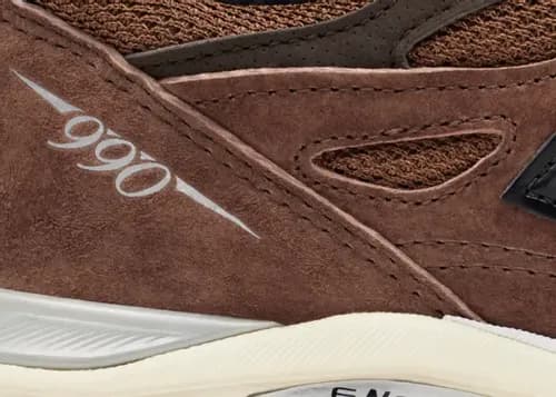 jjjjound-new-balance-990v3-montreal 08.webp