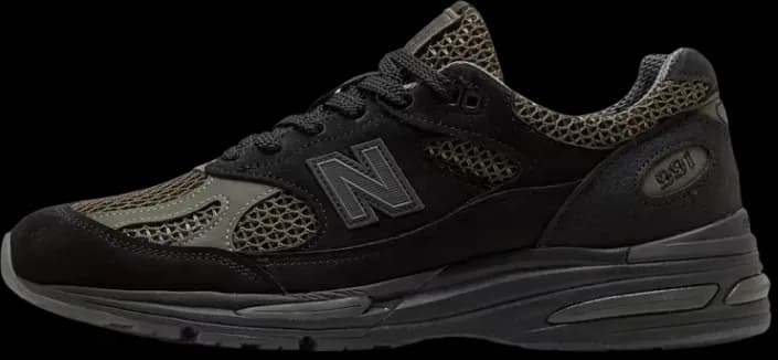 Stone Island x New Balance 991v2