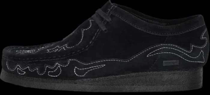 supreme-clarks-wallabee-black.webp