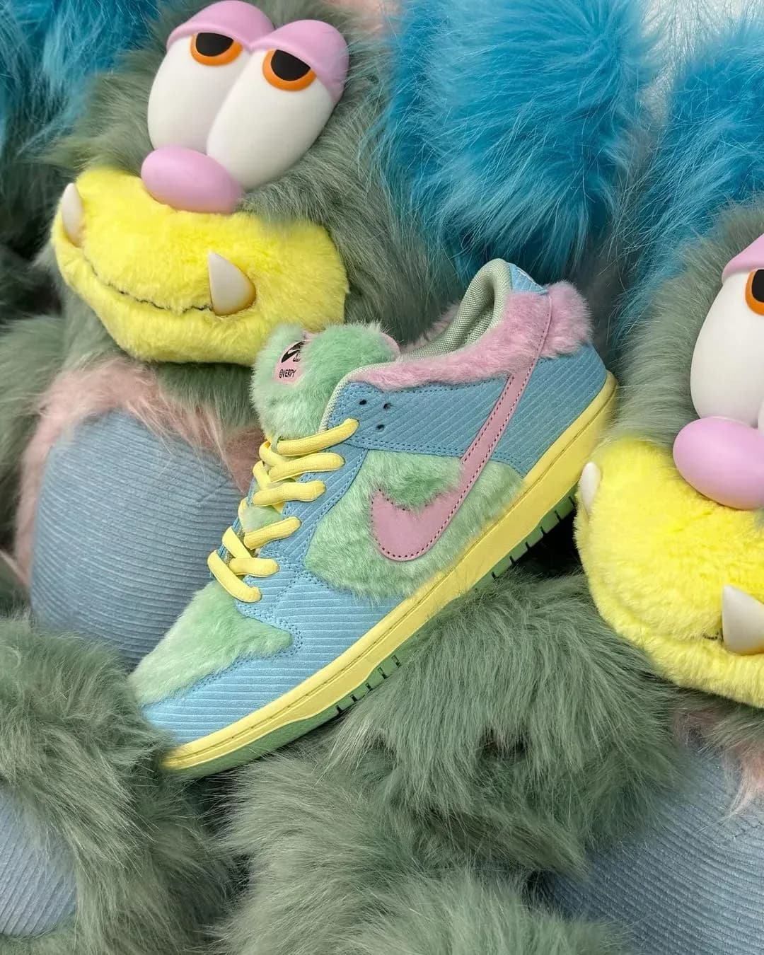 verdy nike sb dunk low visty FN6040-400