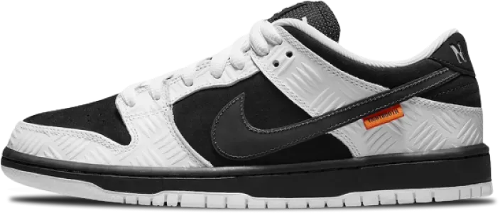 image-tightbooth-nike-sb-dunk-low-tightbooth