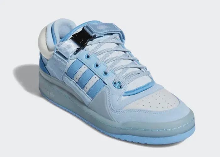 bad-bunny-adidas-forum-low-baby-blue-gy9693 02.webp