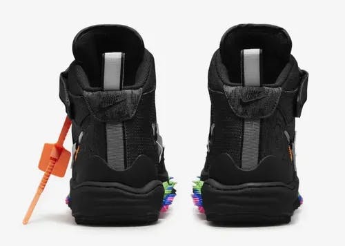 off-white-nike-air-force-1-mid-sp-clear-black-do6290-001 5.webp